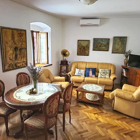 Fuer 4 Personen Ca 75 Qm In Pula, Istrien Istrische Riviera * Póla