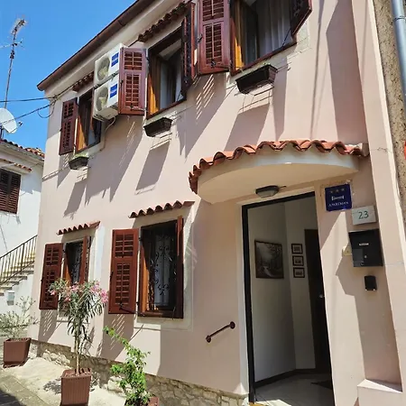 Fuer 4 Personen Ca 75 Qm In Pula, Istrien Istrische Riviera Nyaraló *